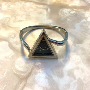 Triangular Hook Watch